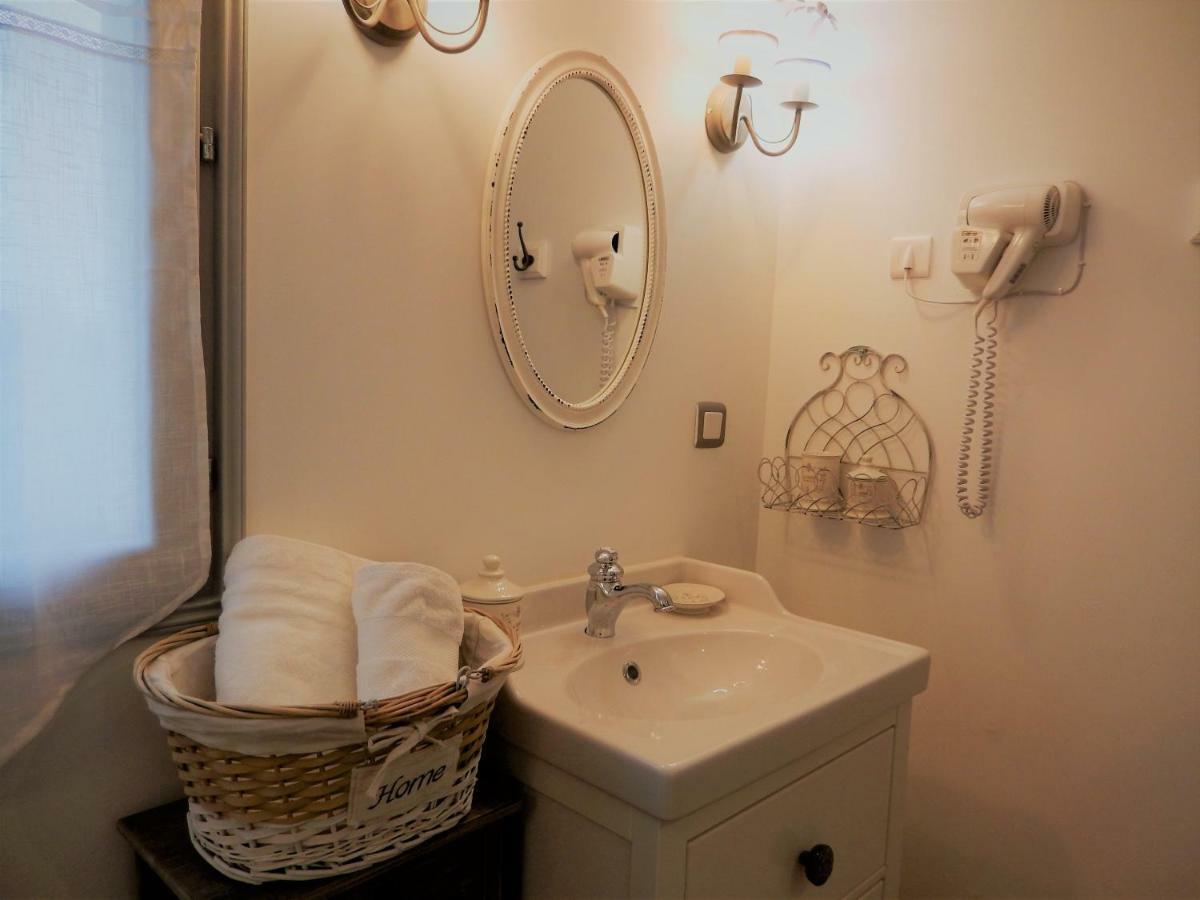 La Cordonnerie De Reau Bed & Breakfast Exterior photo